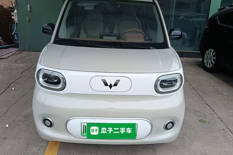 Used Wuling Hongguang MINIEV 2024 3rd Generation 215km Youth Edition Front
