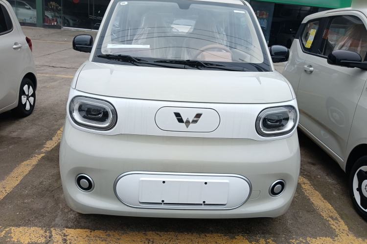 Used Wuling Hongguang MINIEV 2024 3rd Generation 215km Youth Edition Front