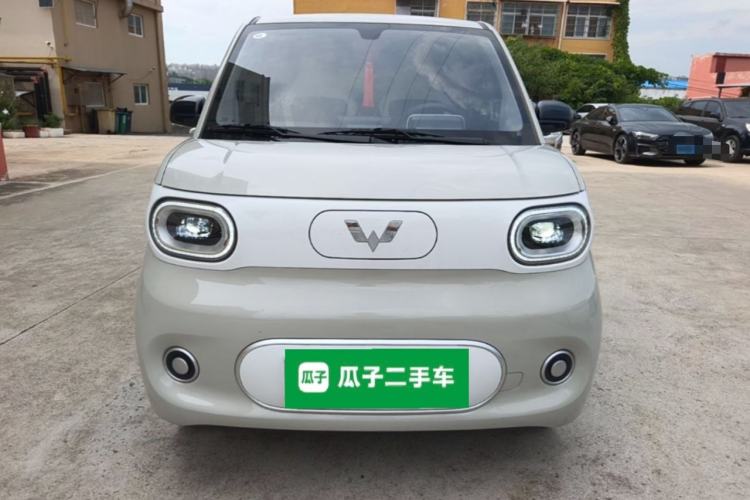 Used Wuling Hongguang MINIEV 2024 3rd Generation 215km Youth Edition Front