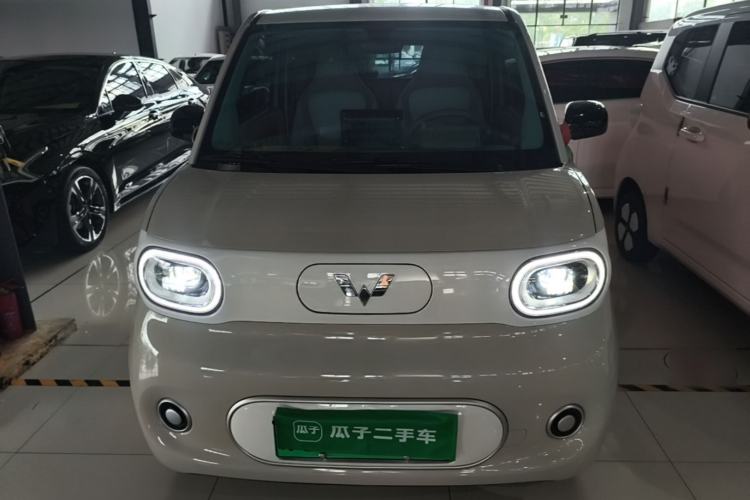 Used Wuling Hongguang MINIEV 2024 3rd Generation 215km Youth Edition Front