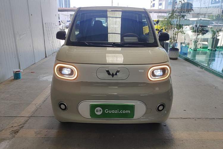 Used Wuling Hongguang MINIEV 2024 3rd Generation 215km Youth Edition Front
