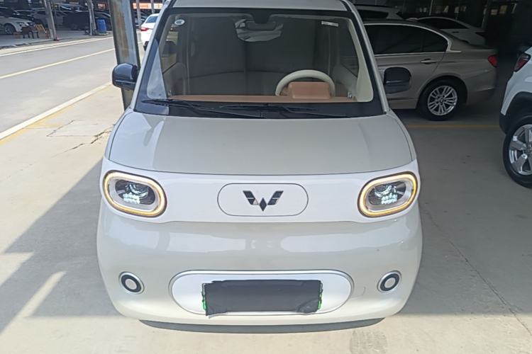 Used Wuling Hongguang MINIEV 2024 3rd Generation 215km Youth Edition Front