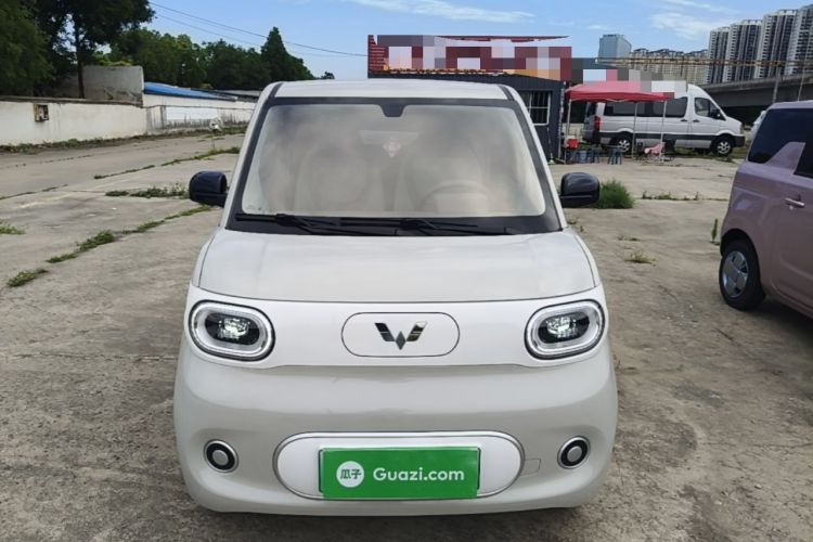 Used Wuling Hongguang MINIEV 2024 3rd Generation 215km Youth Edition Front