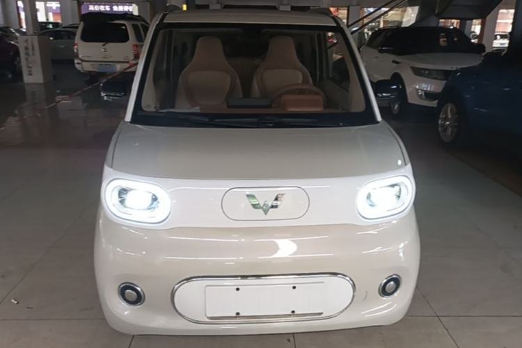 Used Wuling Hongguang MINIEV 2024 3rd Generation 215km Advanced Version Front