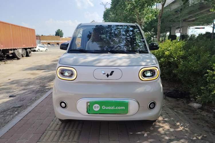 Used Wuling Hongguang MINIEV 2024 3rd Generation 215km Youth Edition Front
