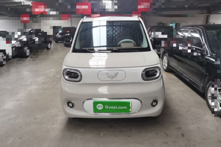 Used Wuling Hongguang MINIEV 2024 3rd Generation 215km Advanced Version Front