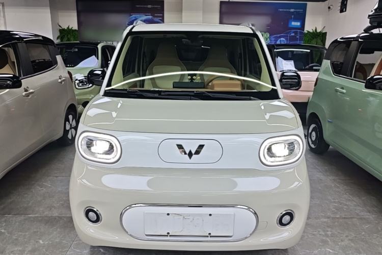 Used Wuling Hongguang MINIEV 2024 3rd Generation 215km Advanced Version Front