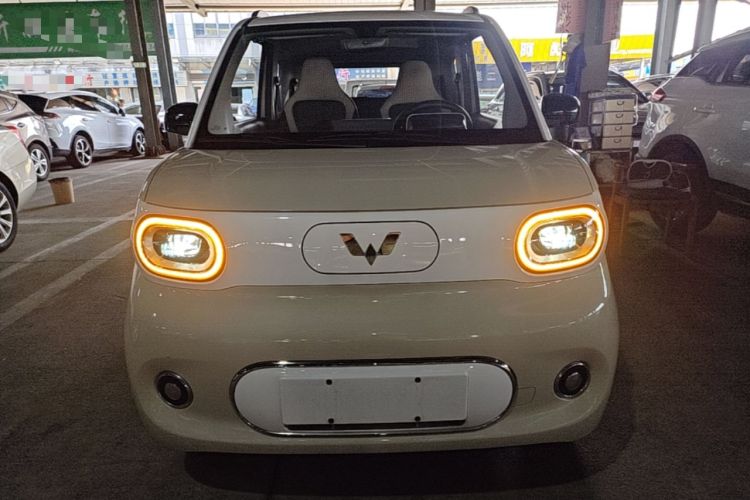 Used Wuling Hongguang MINIEV 2024 3rd Generation 215km Advanced Version Front
