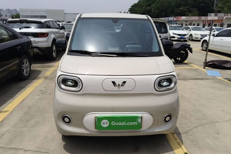 Used Wuling Hongguang MINIEV 2024 3rd Generation 215km Youth Edition Front