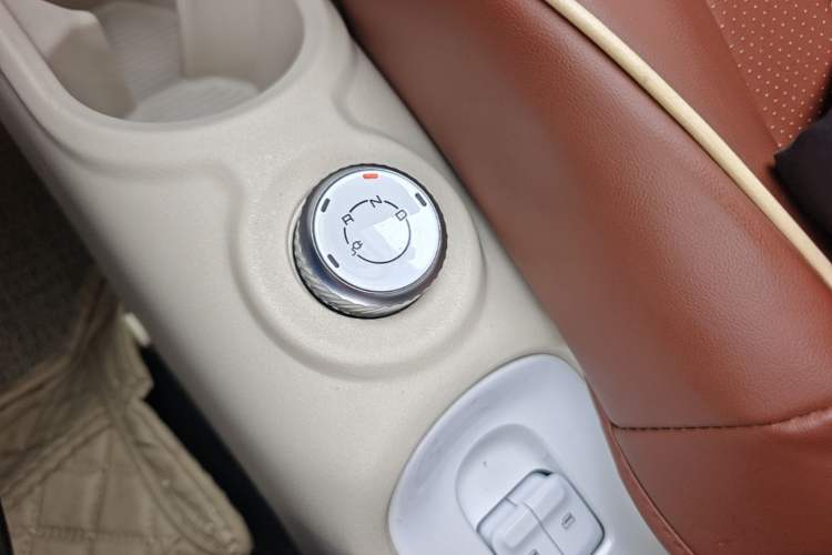 Used Wuling Hongguang MINIEV 2024 3rd Generation 215km Advanced Version Gear Lever