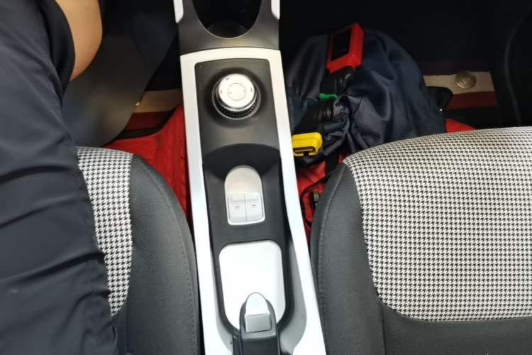 Used Wuling Hongguang MINIEV 2024 3rd Generation 215km Advanced Version Gear Lever