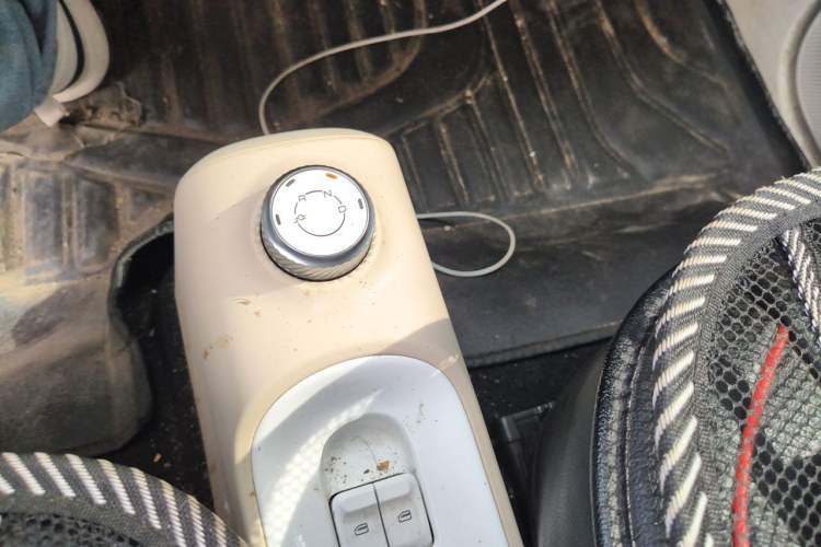 Used Wuling Hongguang MINIEV 2024 3rd Generation 215km Youth Edition Gear Lever
