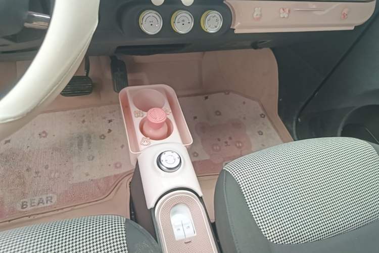 Used Wuling Hongguang MINIEV 2024 3rd Generation 215km Youth Edition Gear Lever
