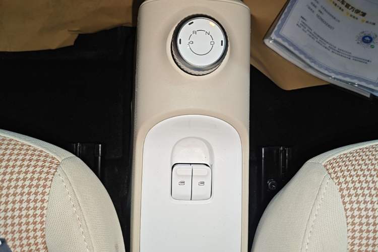Used Wuling Hongguang MINIEV 2024 3rd Generation 215km Youth Edition Gear Lever