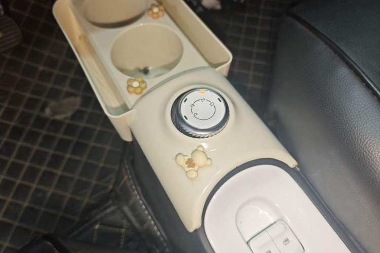 Used Wuling Hongguang MINIEV 2024 3rd Generation 170 km Gear Lever