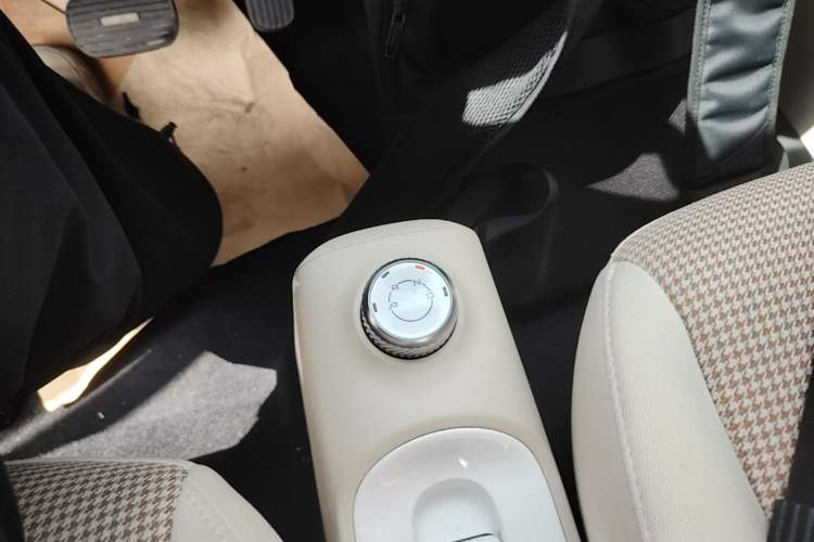 Used Wuling Hongguang MINIEV 2024 3rd Generation 215km Advanced Version Gear Lever