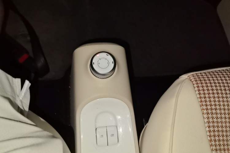 Used Wuling Hongguang MINIEV 2024 3rd Generation 215km Advanced Version Gear Lever