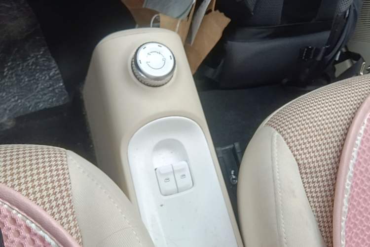 Used Wuling Hongguang MINIEV 2024 3rd Generation 215km Youth Edition Gear Lever
