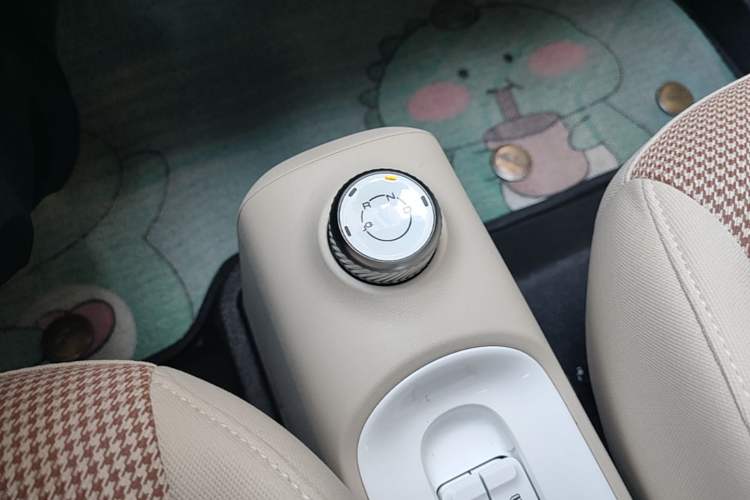 Used Wuling Hongguang MINIEV 2024 3rd Generation 215km Youth Edition Gear Lever