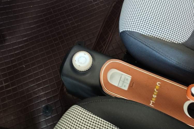 Used Wuling Hongguang MINIEV 2024 3rd Generation 215km Advanced Version Gear Lever