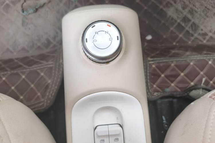 Used Wuling Hongguang MINIEV 2024 3rd Generation 215km Advanced Version Gear Lever