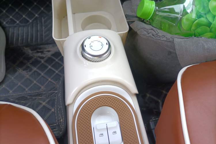 Used Wuling Hongguang MINIEV 2024 3rd Generation 215km Youth Edition Gear Lever