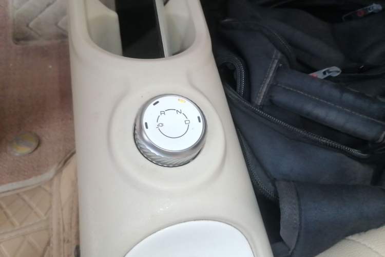 Used Wuling Hongguang MINIEV 2024 3rd Generation 215km Advanced Version Gear Lever