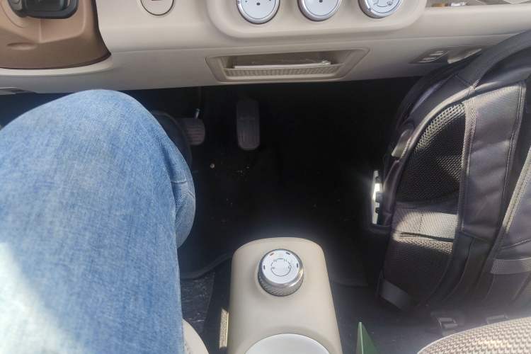 Used Wuling Hongguang MINIEV 2024 3rd Generation 215km Youth Edition Gear Lever