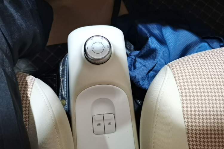 Used Wuling Hongguang MINIEV 2024 3rd Generation 215km Advanced Version Gear Lever