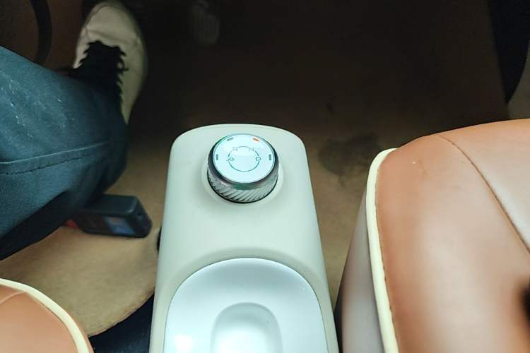 Used Wuling Hongguang MINIEV 2024 3rd Generation 215km Youth Edition Gear Lever