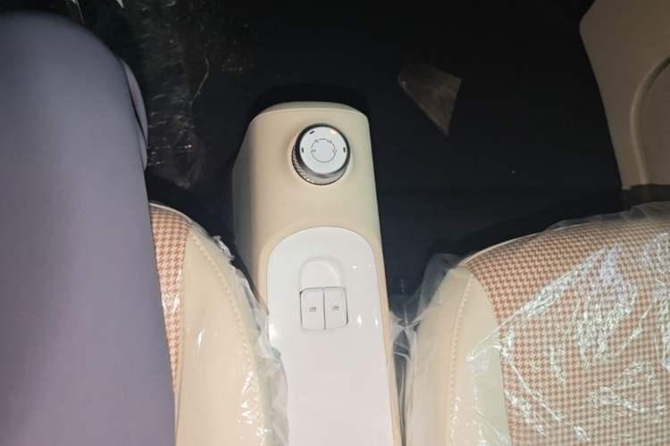 Used Wuling Hongguang MINIEV 2024 3rd Generation 215km Youth Edition Gear Lever