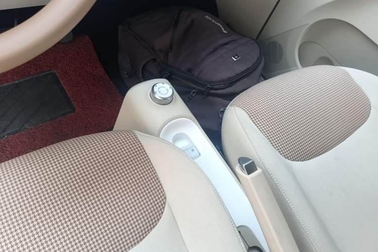Used Wuling Hongguang MINIEV 2024 3rd Generation 215km Youth Edition Gear Lever