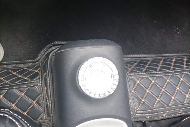Used Wuling Hongguang MINIEV 2024 3rd Generation 215km Advanced Version Gear Lever