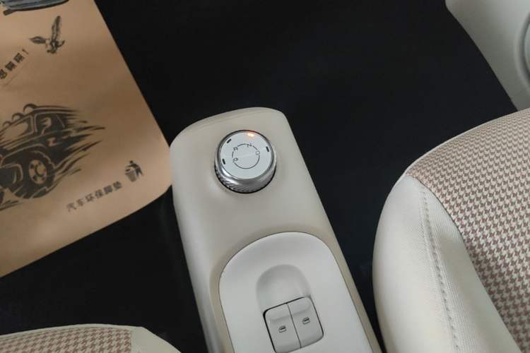 Used Wuling Hongguang MINIEV 2024 3rd Generation 215km Youth Edition Gear Lever