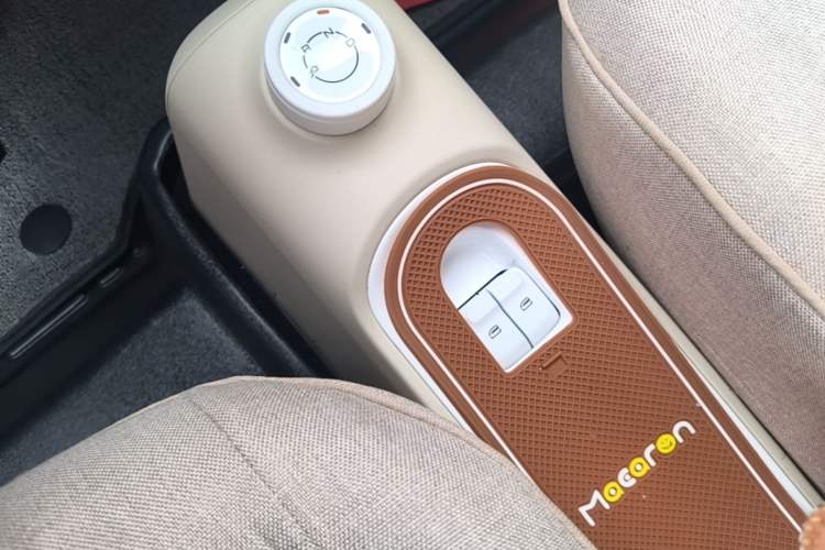 Used Wuling Hongguang MINIEV 2024 3rd Generation 215km Youth Edition Gear Lever