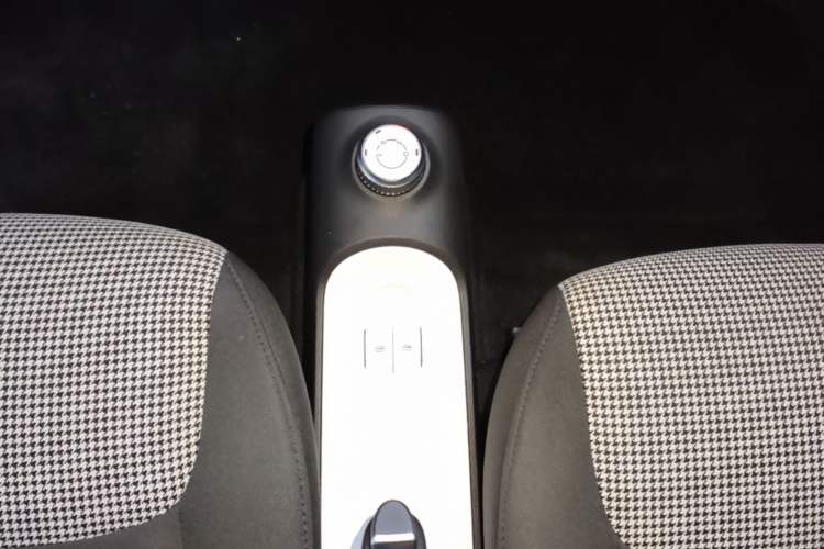 Used Wuling Hongguang MINIEV 2024 3rd Generation 215km Advanced Version Gear Lever