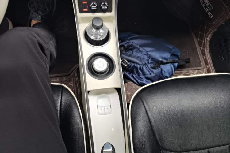 Used Wuling Hongguang MINIEV 2024 3rd Generation 215km Youth Edition Gear Lever