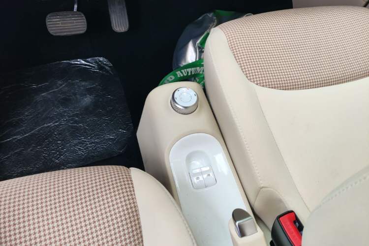 Used Wuling Hongguang MINIEV 2024 3rd Generation 215km Advanced Version Gear Lever