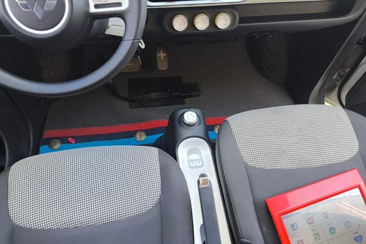Used Wuling Hongguang MINIEV 2024 3rd Generation 215km Advanced Version Gear Lever