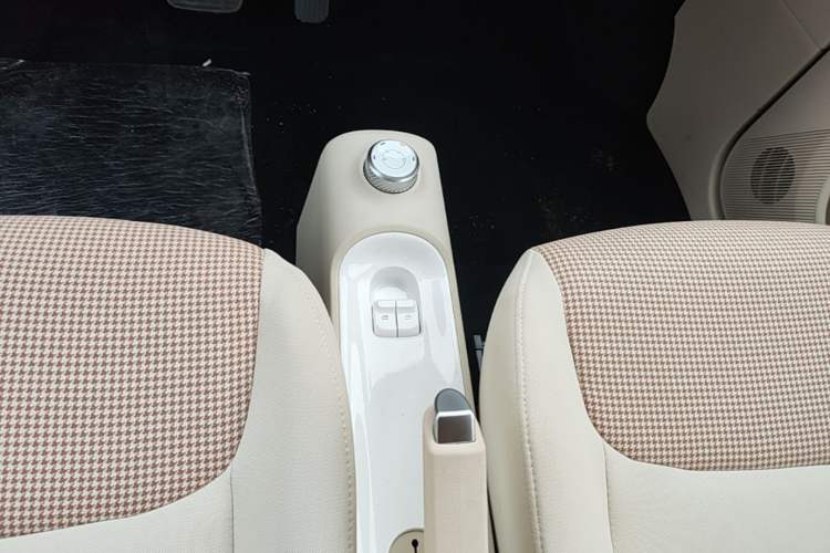 Used Wuling Hongguang MINIEV 2024 3rd Generation 215km Youth Edition Gear Lever