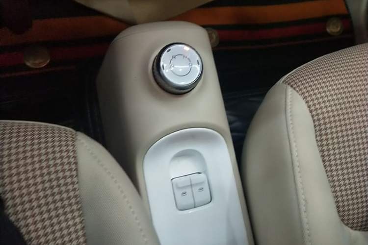 Used Wuling Hongguang MINIEV 2024 3rd Generation 170 km Gear Lever