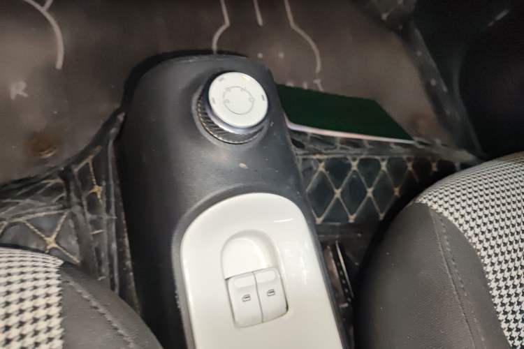 Used Wuling Hongguang MINIEV 2024 3rd Generation 215km Advanced Version Gear Lever