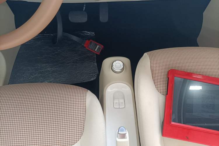 Used Wuling Hongguang MINIEV 2024 3rd Generation 215km Youth Edition Gear Lever