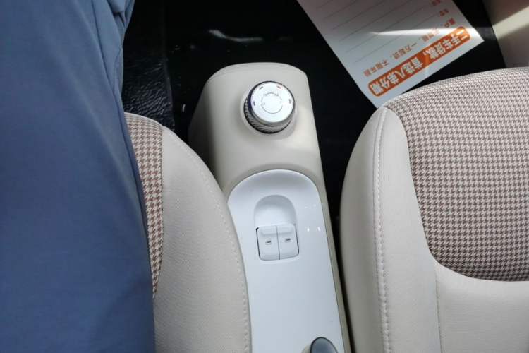 Used Wuling Hongguang MINIEV 2024 3rd Generation 215km Youth Edition Gear Lever