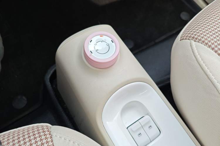 Used Wuling Hongguang MINIEV 2024 3rd Generation 215km Youth Edition Gear Lever
