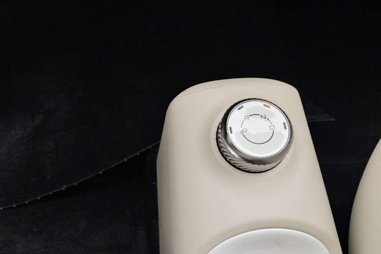 Used Wuling Hongguang MINIEV 2024 3rd Generation 215km Youth Edition Gear Lever