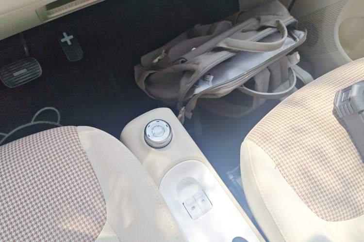 Used Wuling Hongguang MINIEV 2024 3rd Generation 170 km Gear Lever
