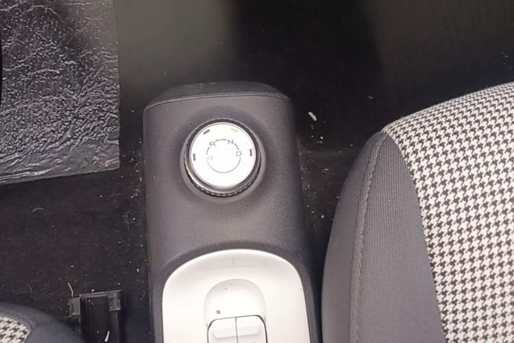Used Wuling Hongguang MINIEV 2024 3rd Generation 120 km Gear Lever