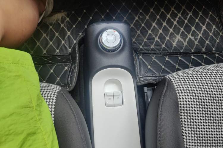 Used Wuling Hongguang MINIEV 2024 3rd Generation 215km Advanced Version Gear Lever