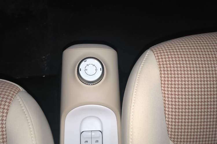 Used Wuling Hongguang MINIEV 2024 3rd Generation 215km Youth Edition Gear Lever
